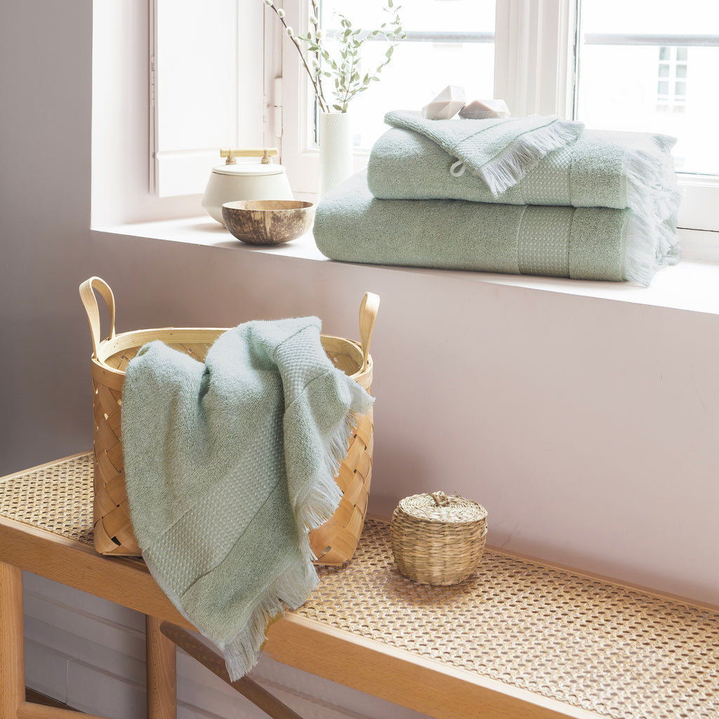 Anya Organic Cotton Bath Towel - Carré Blanc Canada